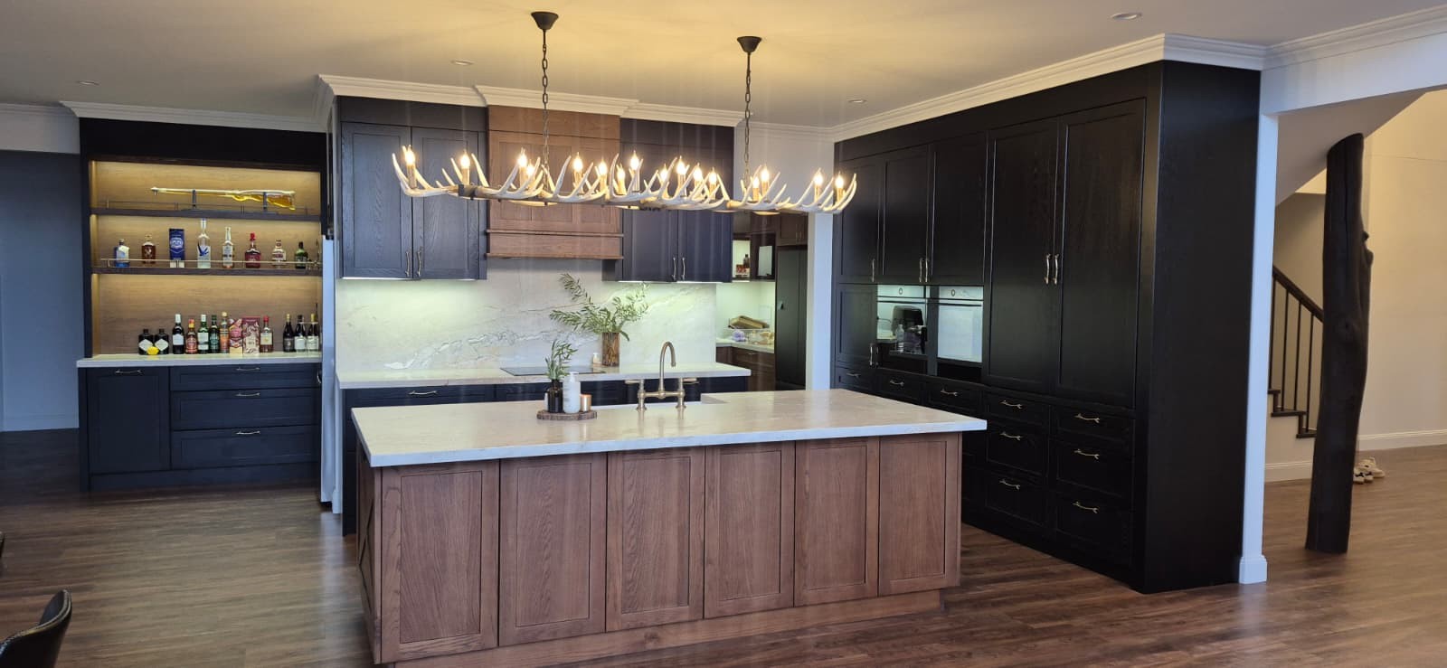 Classic High End Oak Timber Kitchen Cabinets-Installation Display
