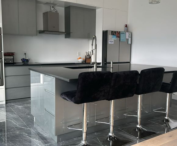 Modern | Lacquer Finish 1-layout | Kitchen Cabinets with Island | ODM Customization