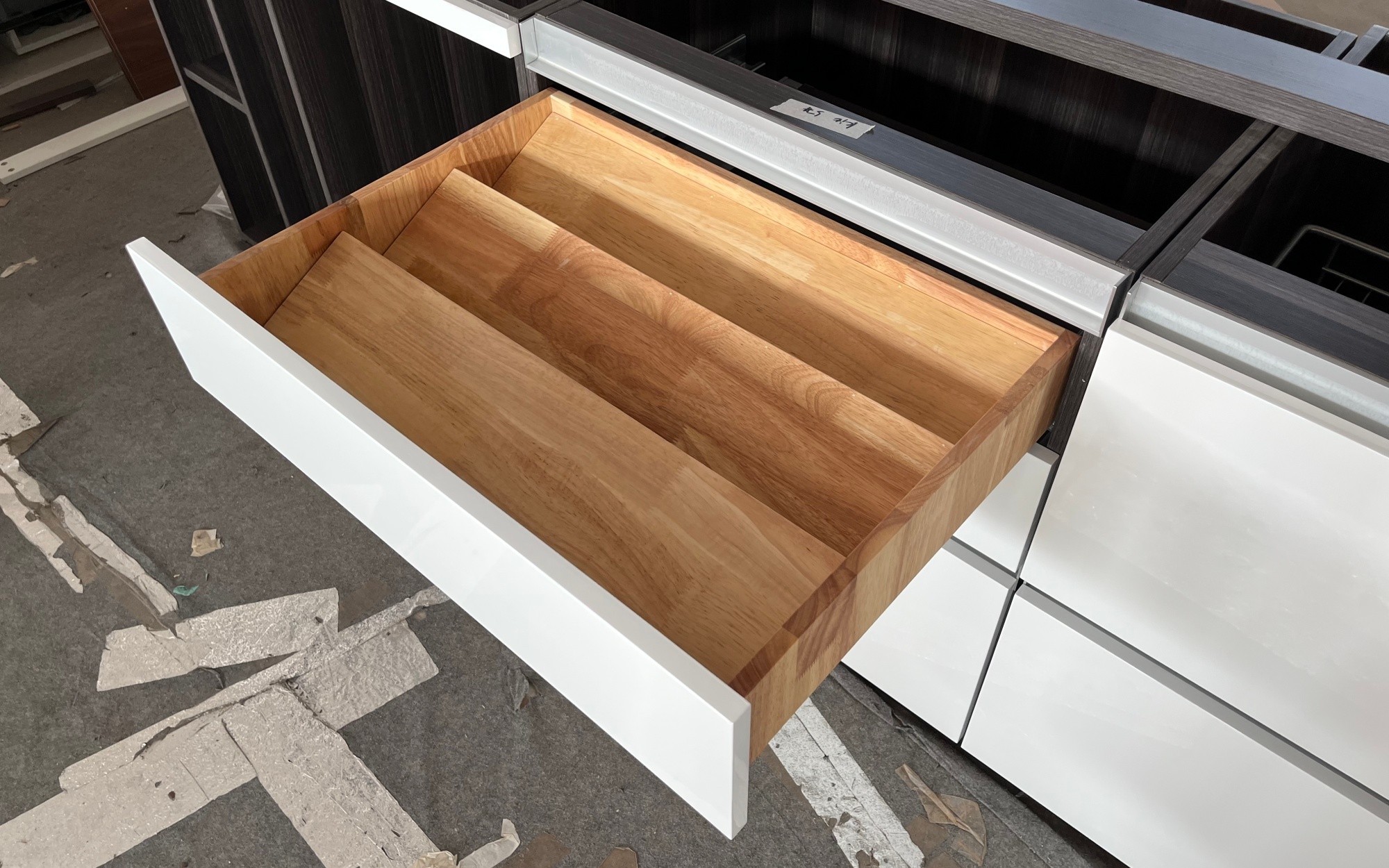 Modern | Melamine ＆ High-Gloss Lacquer | Kitchen Cabinets with Island-Inspection