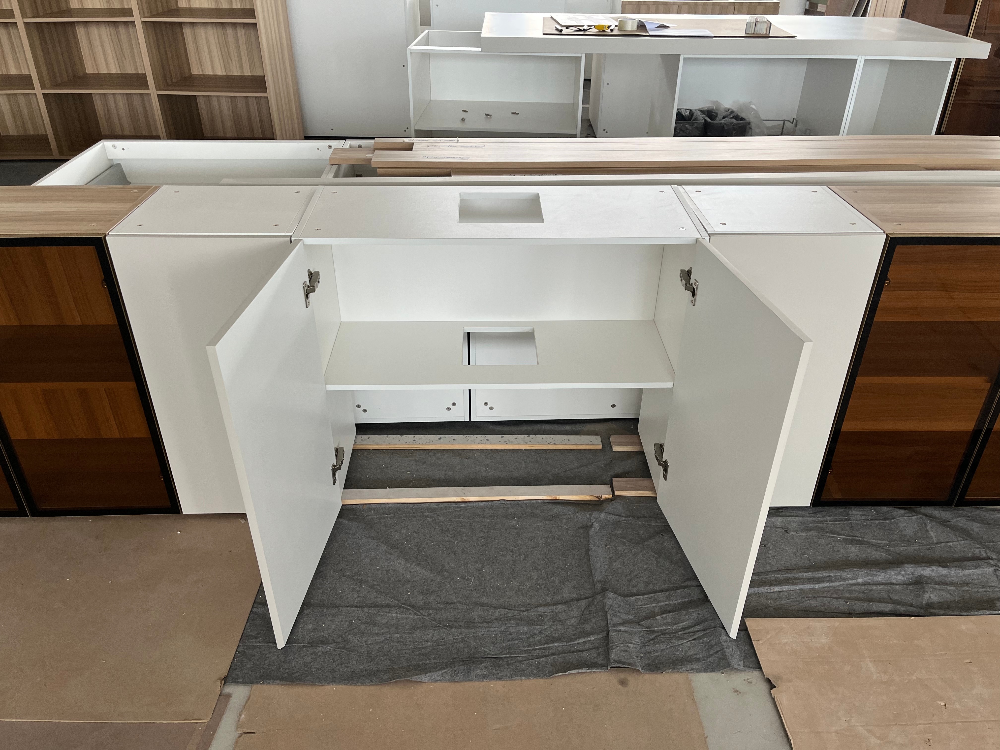 Modern Glass & Matte Lacquer Living Room Cabinets 