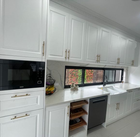 High-Quality Classical MDF Butlers Pantry - OEM/ODM Cabinet Solutions for Dealers | Full House Customization, 3D Design & Installation