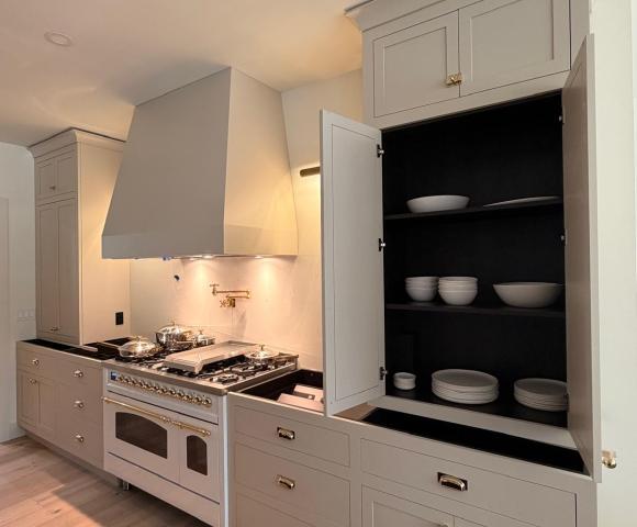 Classic High End | White Shaker | Kitchen Cabinets | ODM Customization