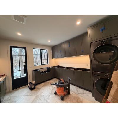 Classic Matt Lacquer Timber Vertical Groove Walk-in Laundry Cabinetry - ODM Manufacturing & Wholesale Supply for Builders, Global Export Factory Direct Custom Cabinetry