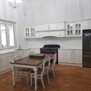 Luxurious Solid Cherry Wood Classic Kitchen - Australian Newton Case