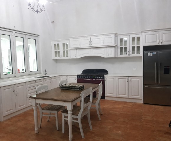 Luxurious Solid Cherry Wood Classic Kitchen - Australian Newton Case