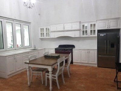 Luxurious Solid Cherry Wood Classic Kitchen - Australian Newton Case