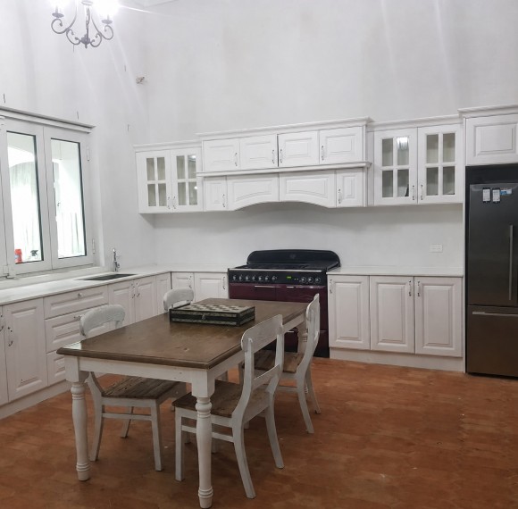 Luxurious Solid Cherry Wood Classic Kitchen - Australian Newton Case