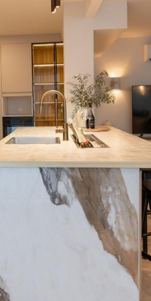 Modern Glass & Matte Lacquer Living Room Cabinets 