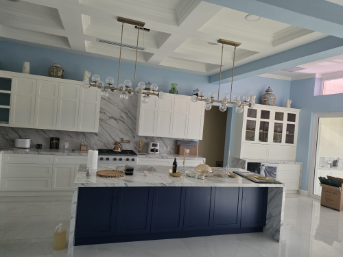 Traditional | Solid wood shaker Door |White Kitchen with Island | ODM Customization