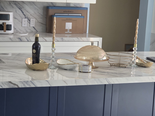 Traditional | Solid wood shaker Door |White Kitchen with Island | ODM Customization