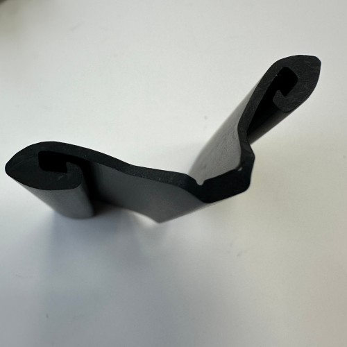 High-Durability Car Window Lift Rubber Strip Weatherproof and Flexible for Smooth and Quiet Window Operation