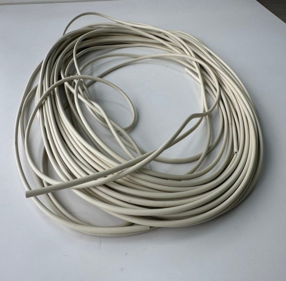Flexible and Weather - Resistant Rubber Tubes for Reliable Bucket Lid Sealing