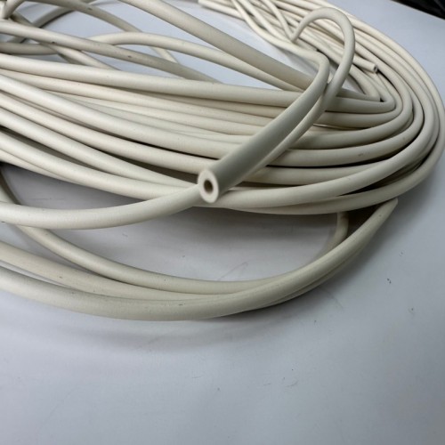 Flexible Weather-Resistant Rubber Tube for Reliable Bucket Lid Protection