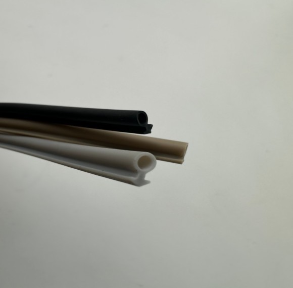 Scratch - Resistant Anti - Abrasion Luggage Seal Strips for Maintaining Aesthetic Appeal