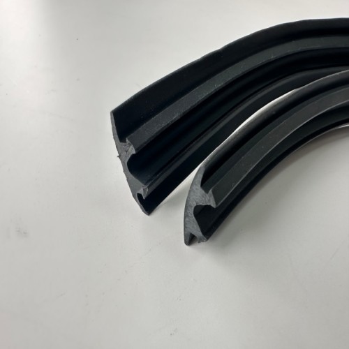 High-Temperature Resistant TPV Seal Strip for Roof Rack Durable and Weatherproof for Long-Lasting Vehicle Protection