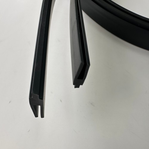 Customizable PVC Profile for Luggage Edge Easy-to-Install and Non-Toxic for Enhanced Luggage Durability