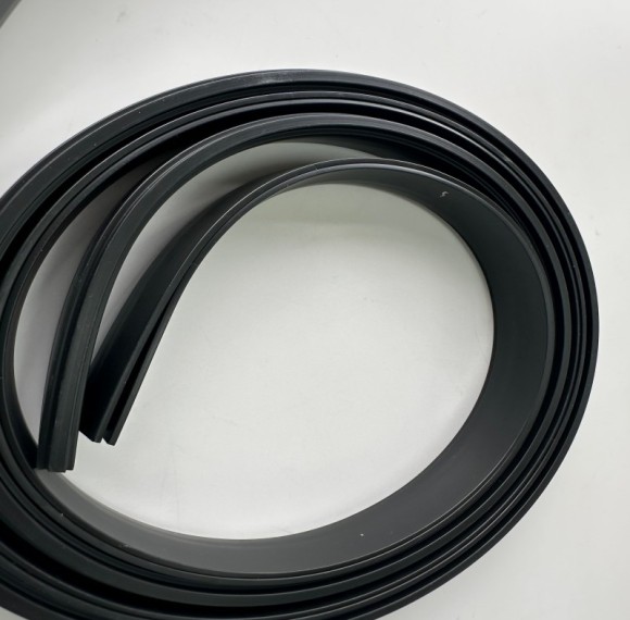 Flexible and Shock - Absorbing PVC Profile for Sturdy Luggage Edge Reinforcement
