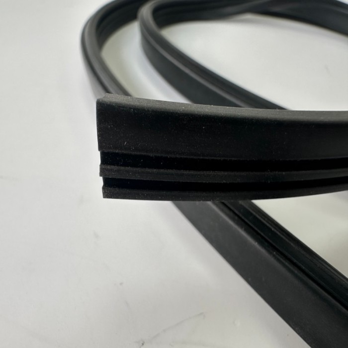 High-Temperature Resistant Rubber Waterproof Seal Durable and Flexible for Industrial and Automotive Applications
