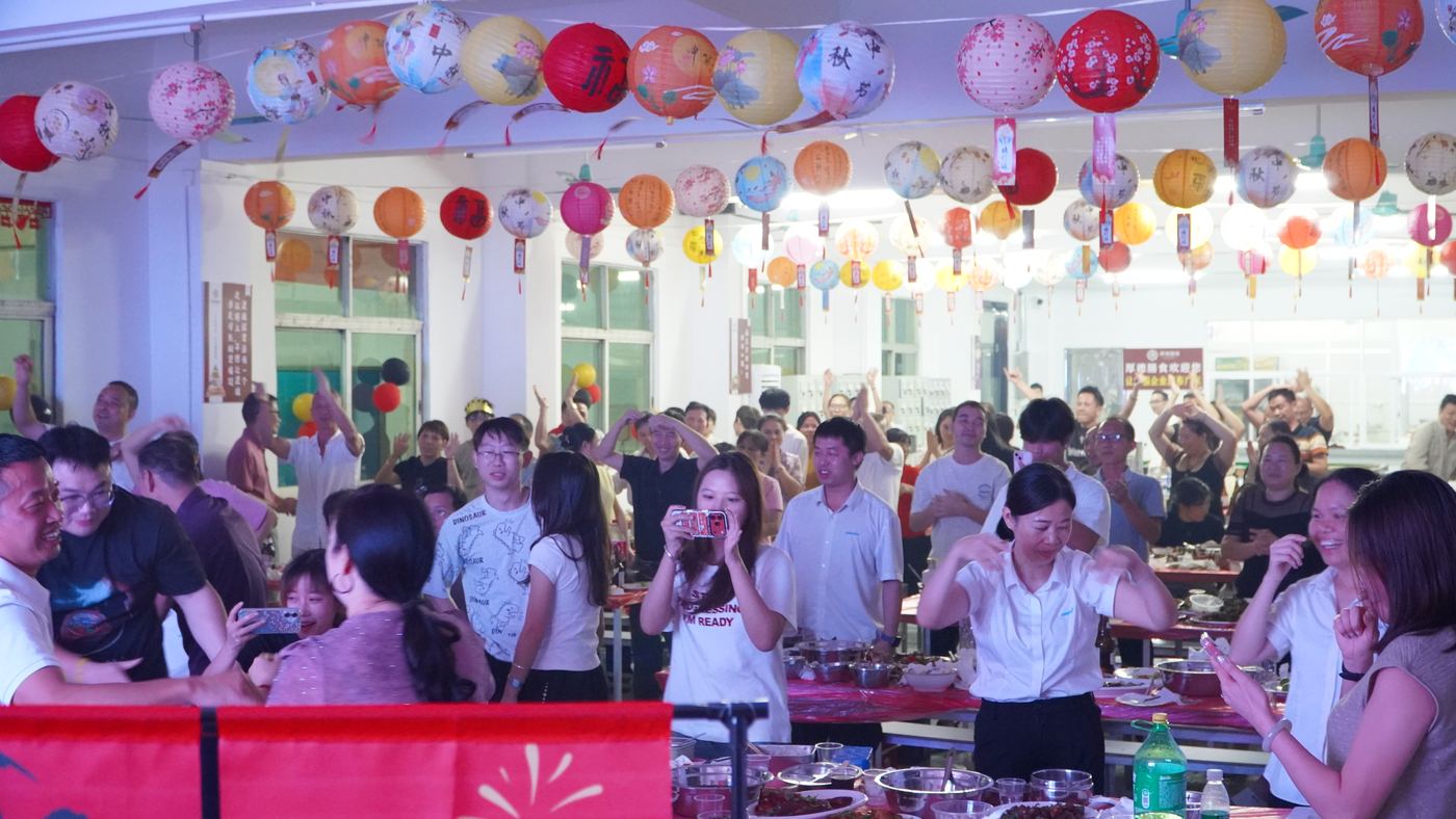 RESRUB employees celebrating the Mid-Autumn Festival together
