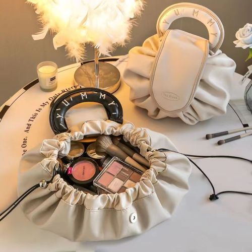 Large - Capacity One - piece makeup organizer for Efficient Business Travel & Professional Use
