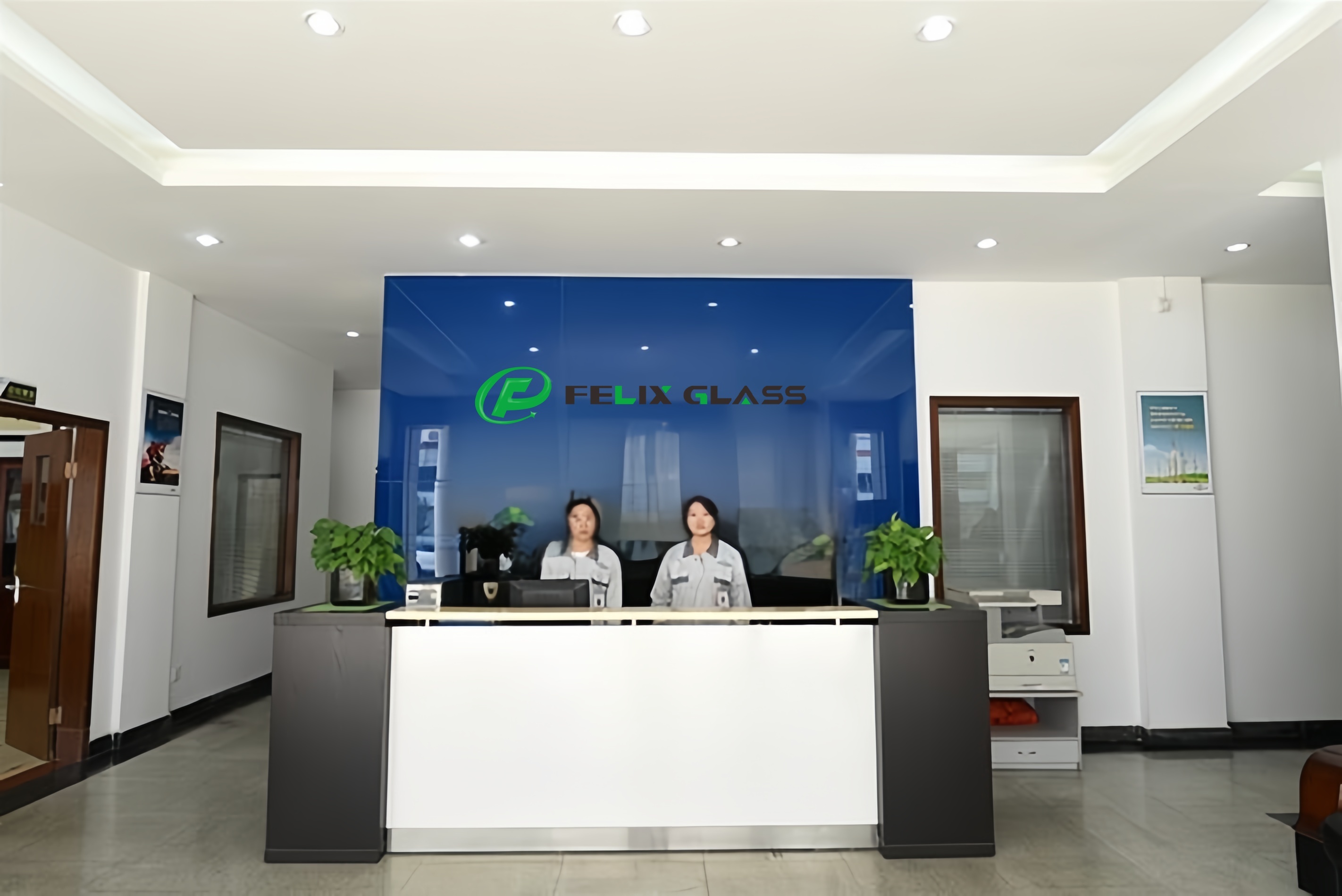 Our customized products and services include: customized optical instrument lens glass, customized car center control glass panel, customized medical instrument display glass cover, customized industrial equipment screen glass panel, customized smart furniture panel glass, customized smart switch touch glass panel, customized lighting panel glass, customized electronic appliance display glass panel, customized solar equipment screen anti-UV glass panel, customized glass products. We can provide glass cutting, polishing, coating, tempering, grinding and deep processing, and provide logistics services for leading brands.  Exterior photos of FELIX GLASS Dongguan production base