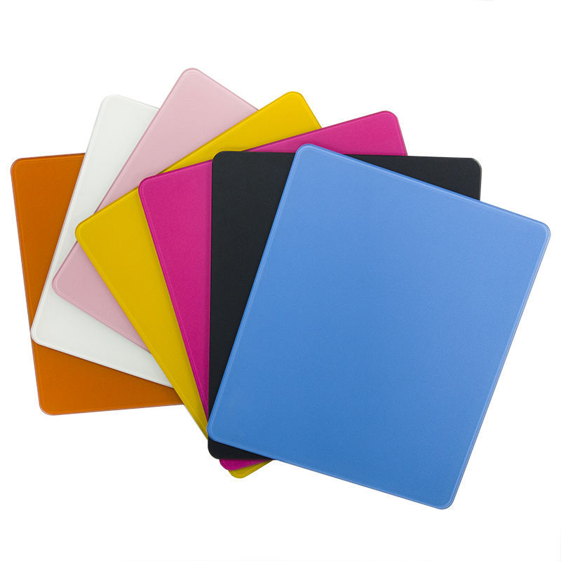 Custom textured glass mouse pad surface