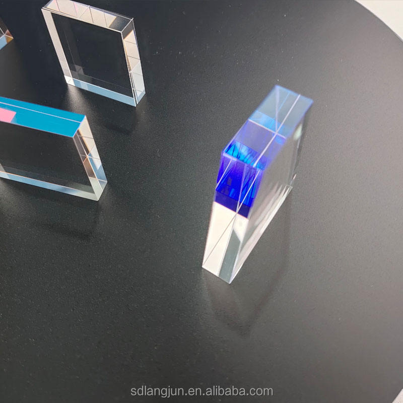 Sapphire vs Quartz Glass – Full Comparison on Hardness, Temperature & Optics