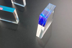 Sapphire vs Quartz Glass – Full Comparison on Hardness, Temperature & Optics
