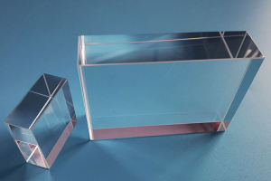Single Crystal vs Polycrystalline Sapphire – Performance, Difference & Selection Guide