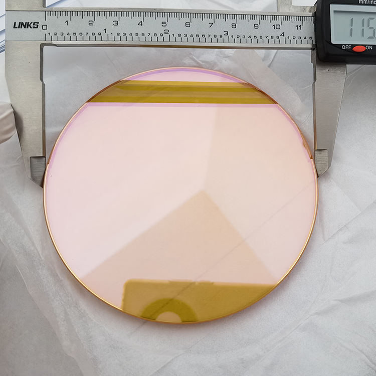 ZnSe lens polishing process at Felix Glass optical factory