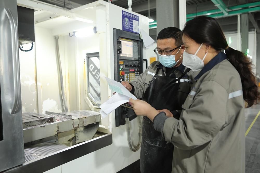 Q11:  Can your optical engineering team provide professional custom optical design support?