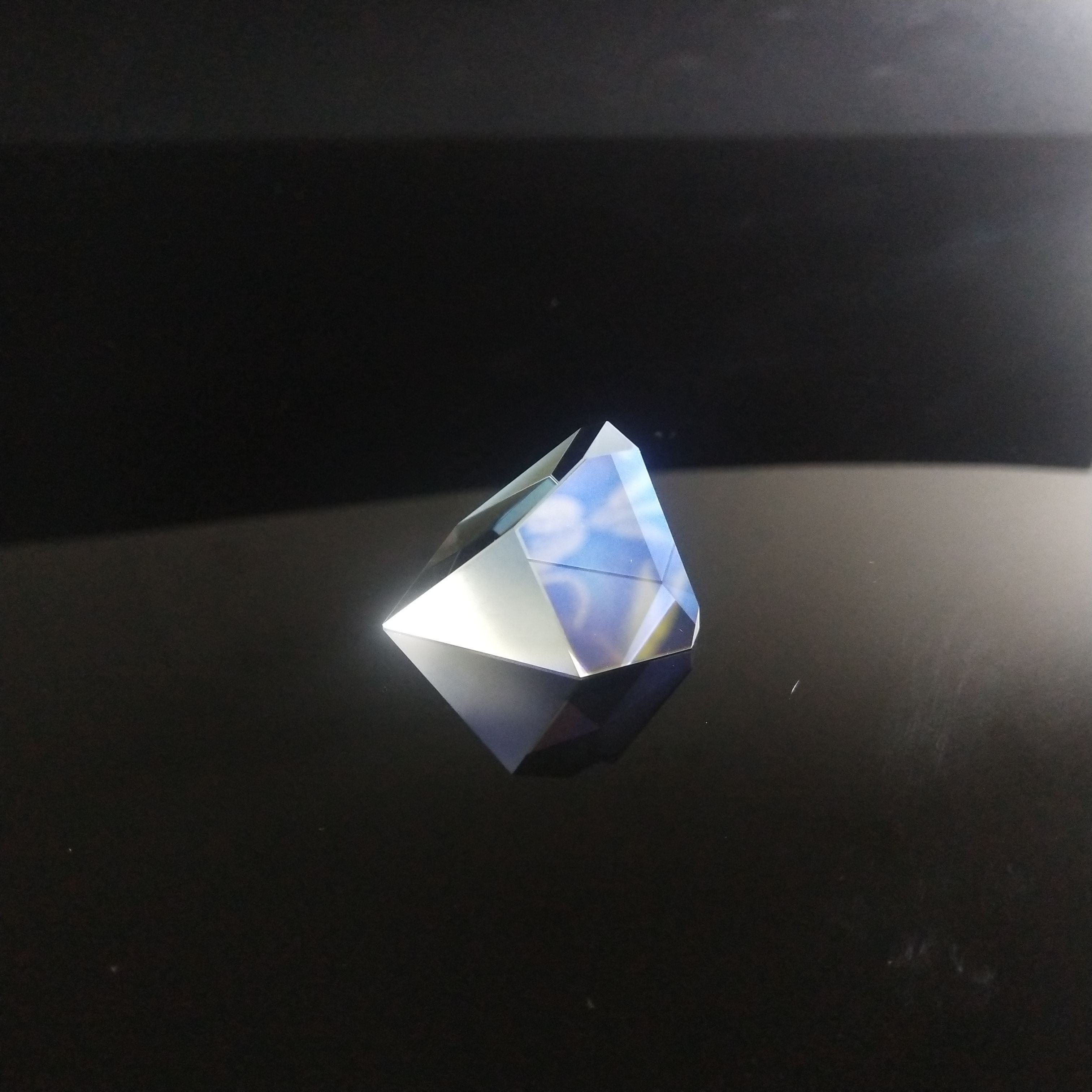 Custom Dove prism dimensions and coating options