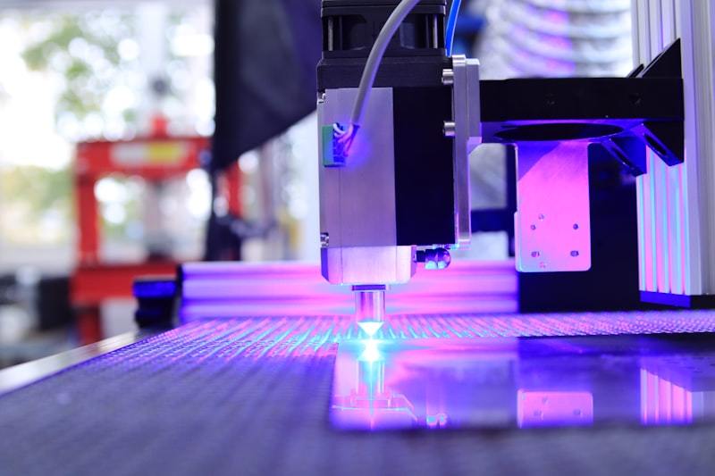 Laser collimating N-BK7 lens for fiber laser systems