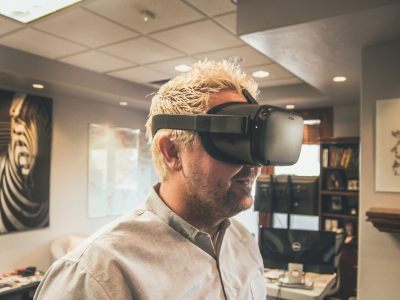 German AR/VR Device Maker – Sapphire Eyepiece Protective Glass