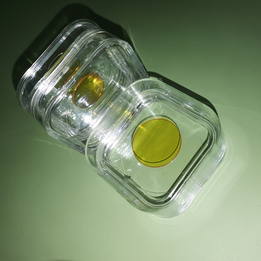 Clean packaged ZnSe optical lens