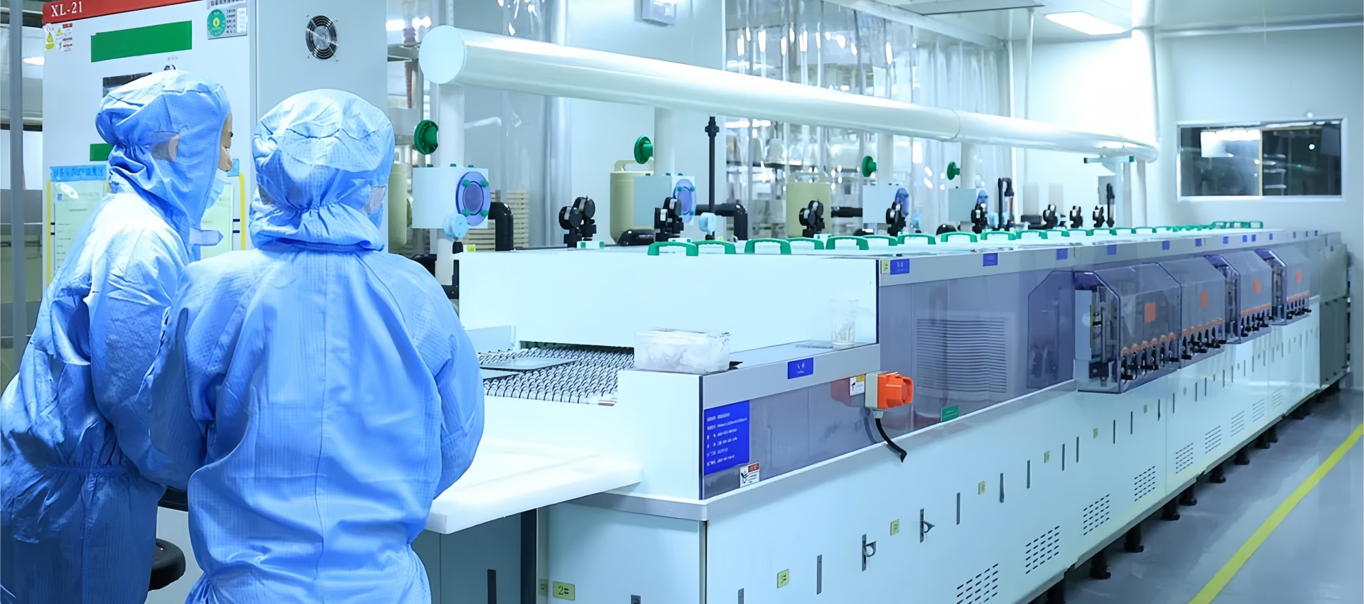 Felix Glass precision optical manufacturing clean workshop, full production CNC polishing coating lines with finished optical components including optical lenses, sapphire windows, optical prisms, custom technical glass for aerospace medical laser industry