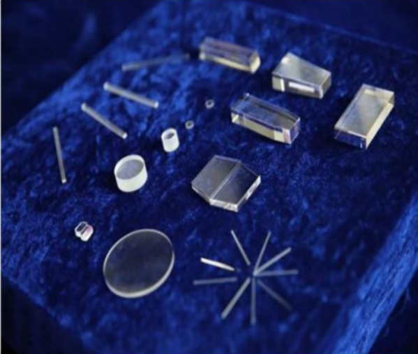 Felix Glass CNC machined special shaped sapphire optical parts, assorted rod, cylinder, round, rectangular custom sapphire optics samples