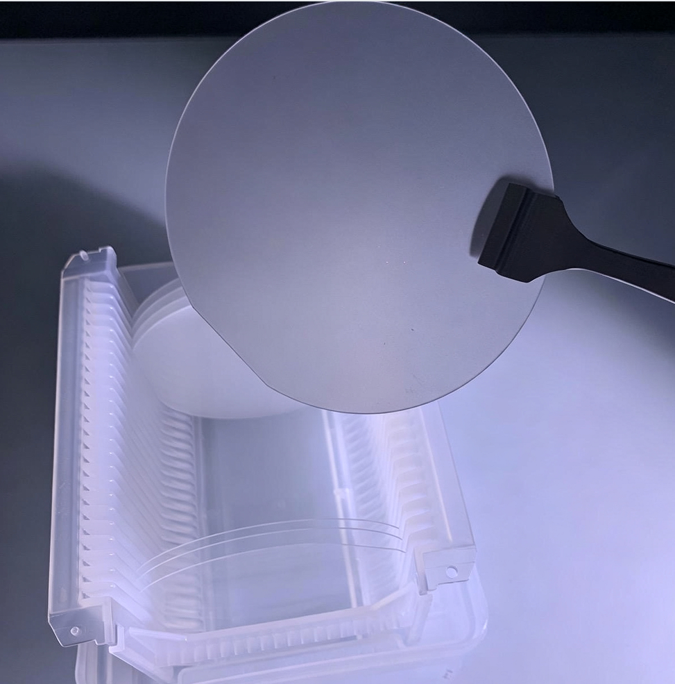 Sapphire wafer clean‑room dimension & surface inspection