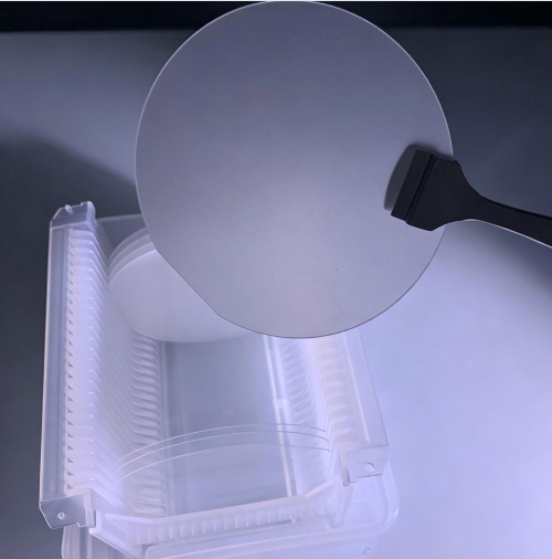 Large‑Diameter Single Crystal Sapphire Wafer Substrate (In‑House Crystal Grown)