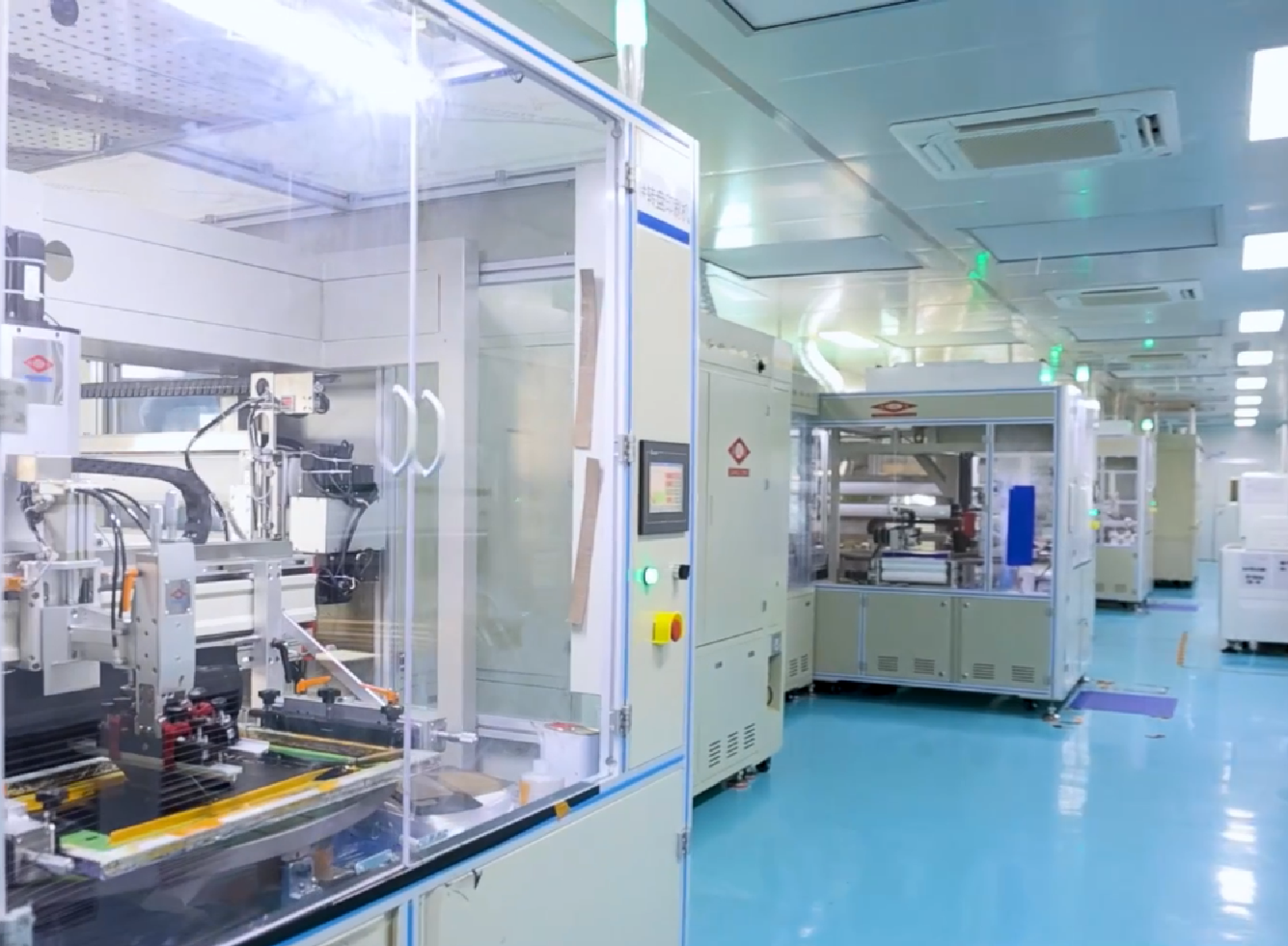 AR AG AF functional optical coating chamber inside Felix Glass factory
