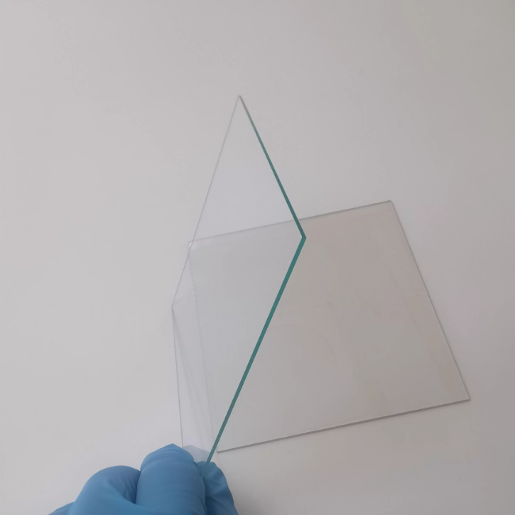 felix-glass-ito-heater-glass-sample-overview
