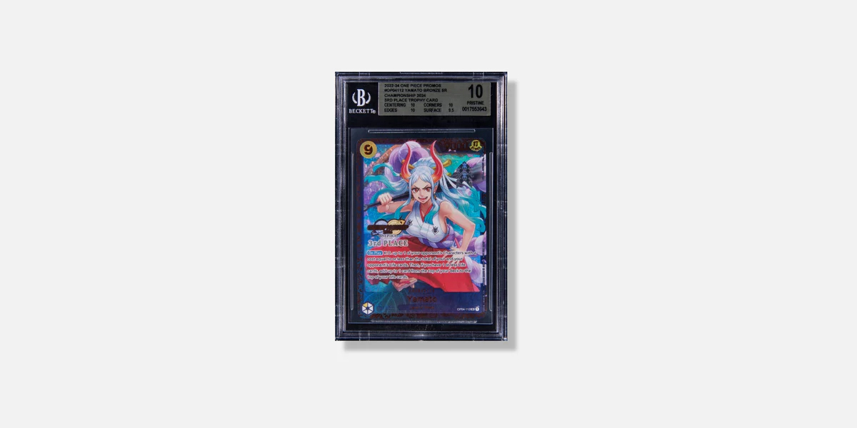 Luffy Alt Art card in a Guard TCG toploader