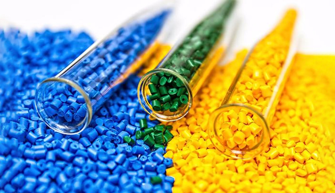 Trading card protection material comparison PVC PP PE sleeves and cases