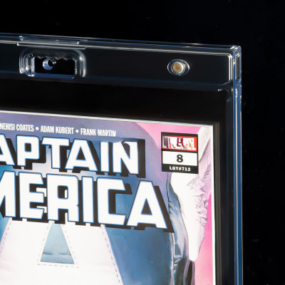 Magnetic Snap Comic Book Frame - Clear PS Case, Dual Magnet Closure, Fits 7.1