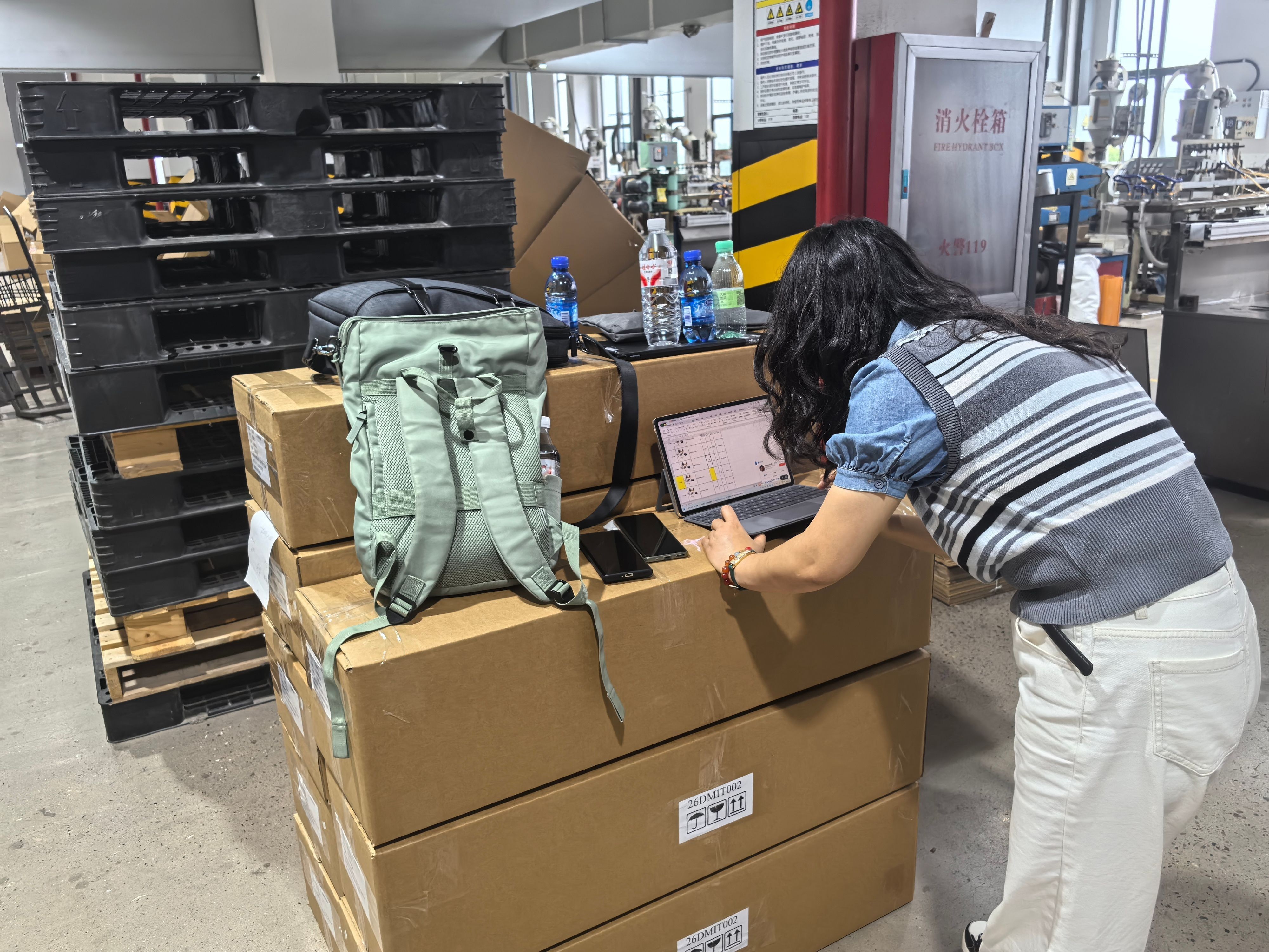 Proway Staff Quality Control Inspection in Warehouse