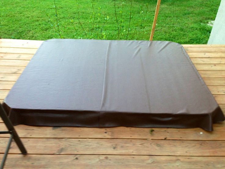 DIY foam core and vinyl spa cover with center hinge seam