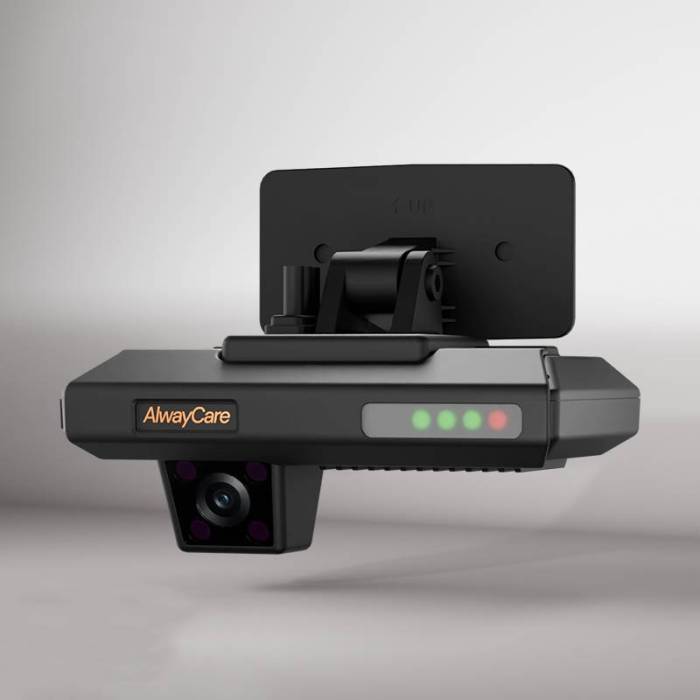 MR700 AI 行车记录仪，带 ADAS 和 DMS，适用于车队