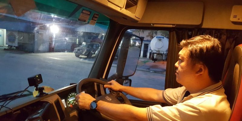 Cross-Border Hazmat Chemical Hauler Fleet: Multi-Country DMS & Protective Housing Deployment (1,200 Units in Southeast Asia)