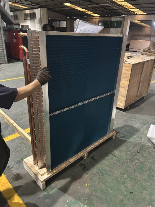 Индивидуальный однорядный обогреватель и двухрядный охладитель для теплицы в Нидерландах