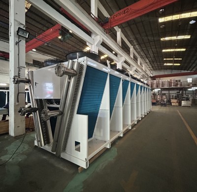 1266KW Stainless Steel Tube V-type Dry Cooler for Data Center